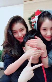 和闺蜜吃娱乐圈的瓜